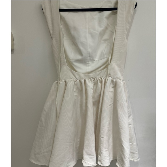House of CB Cream Backless Dress - Picture 4 of 4